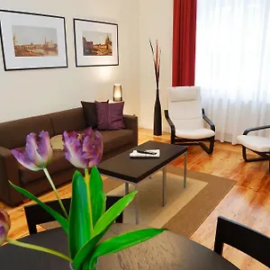 https://aparthotel-am-zwinger.dresdenhotels.net